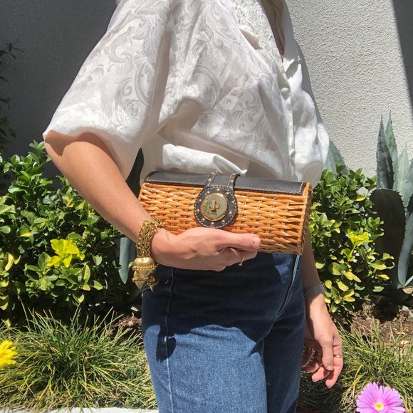 Michael Kors Woven Clutch - Picture 1 of 11